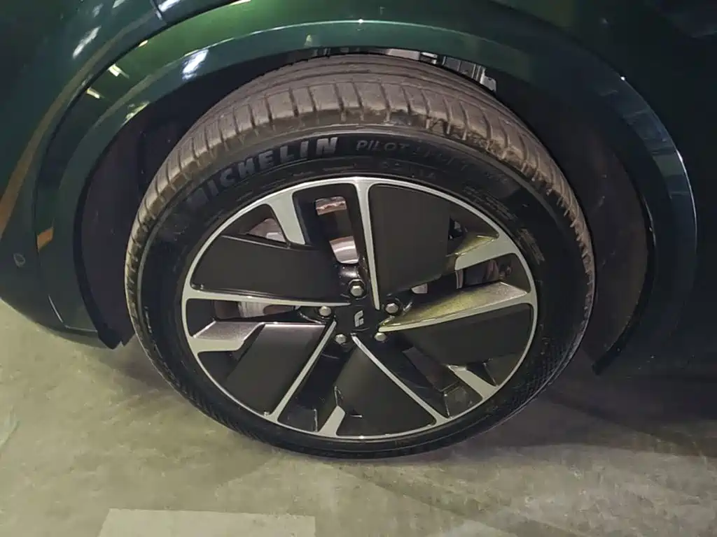 Li Auto Li L9 — миниатюра 23