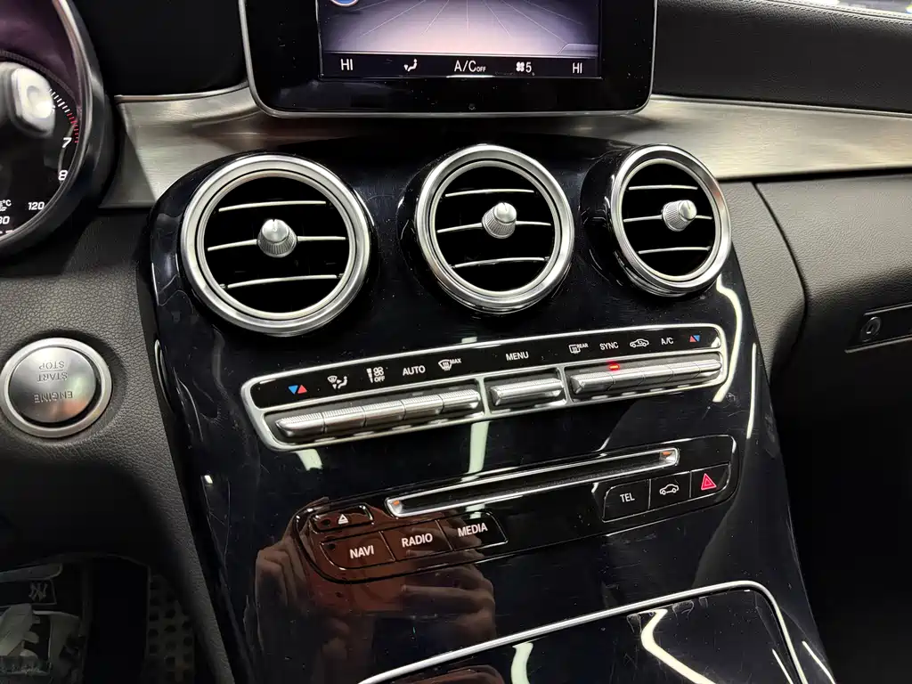 Mercedes-Benz C-Class (Import) — миниатюра 16