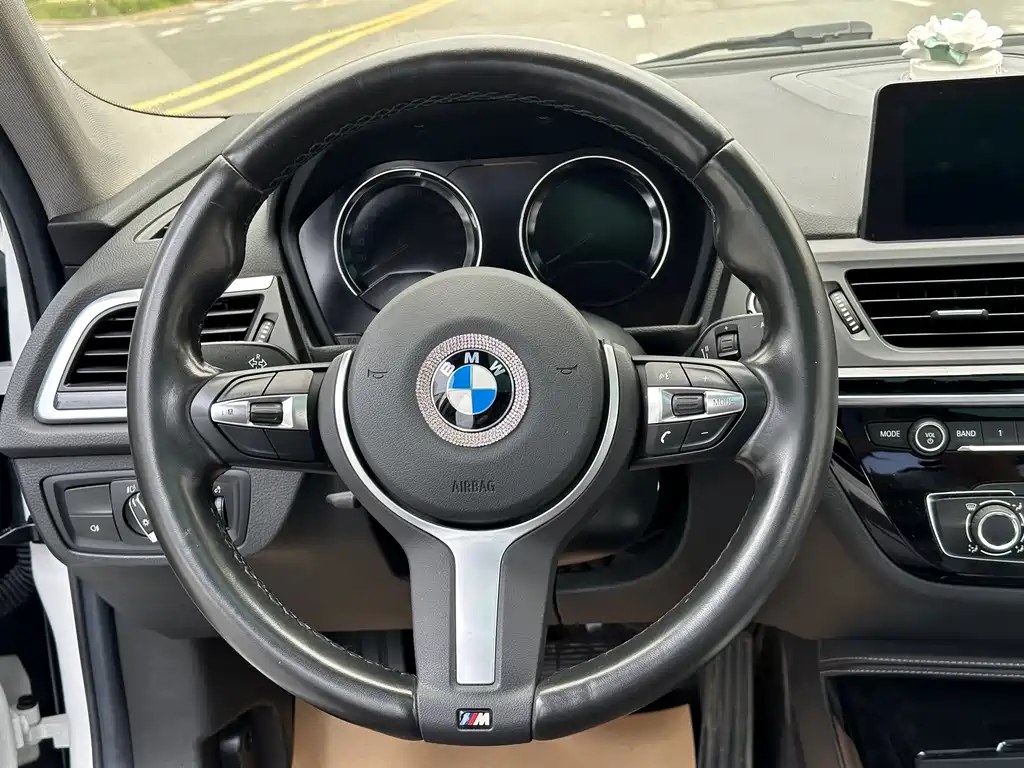 BMW 1 Series — миниатюра 11