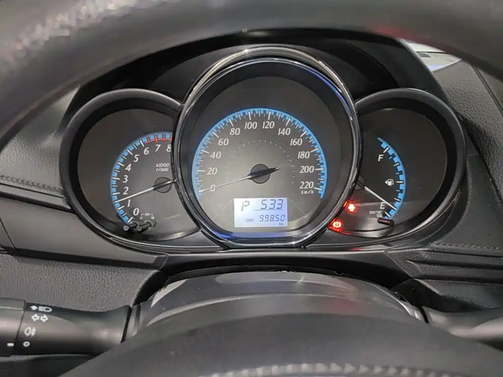 Toyota Yaris L — миниатюра 12