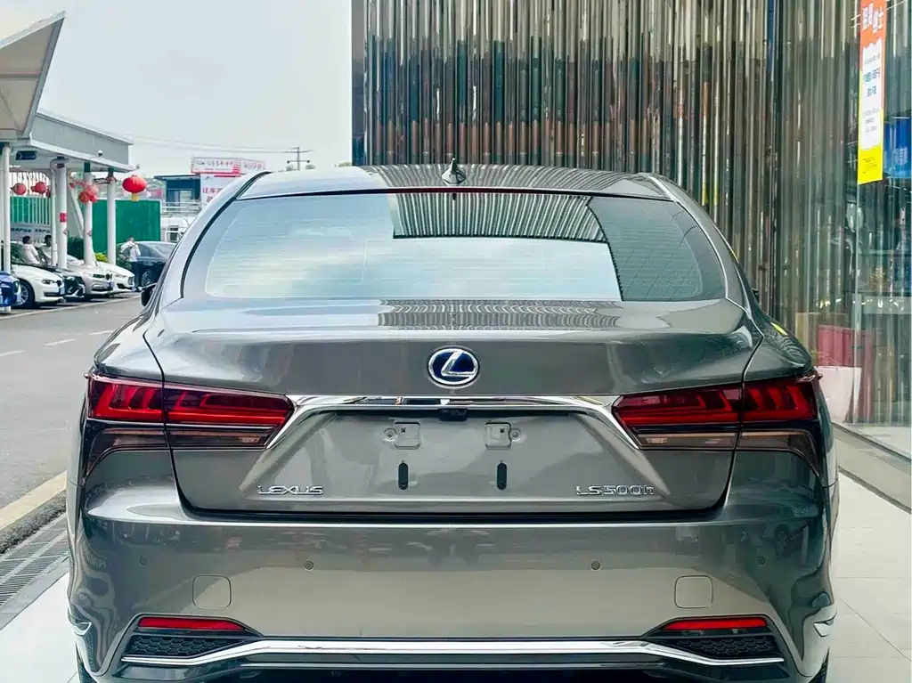 Lexus LS 500h Executive Edition, фото 3