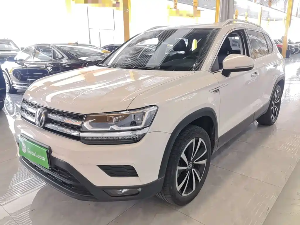 Volkswagen Tharu — миниатюра 2