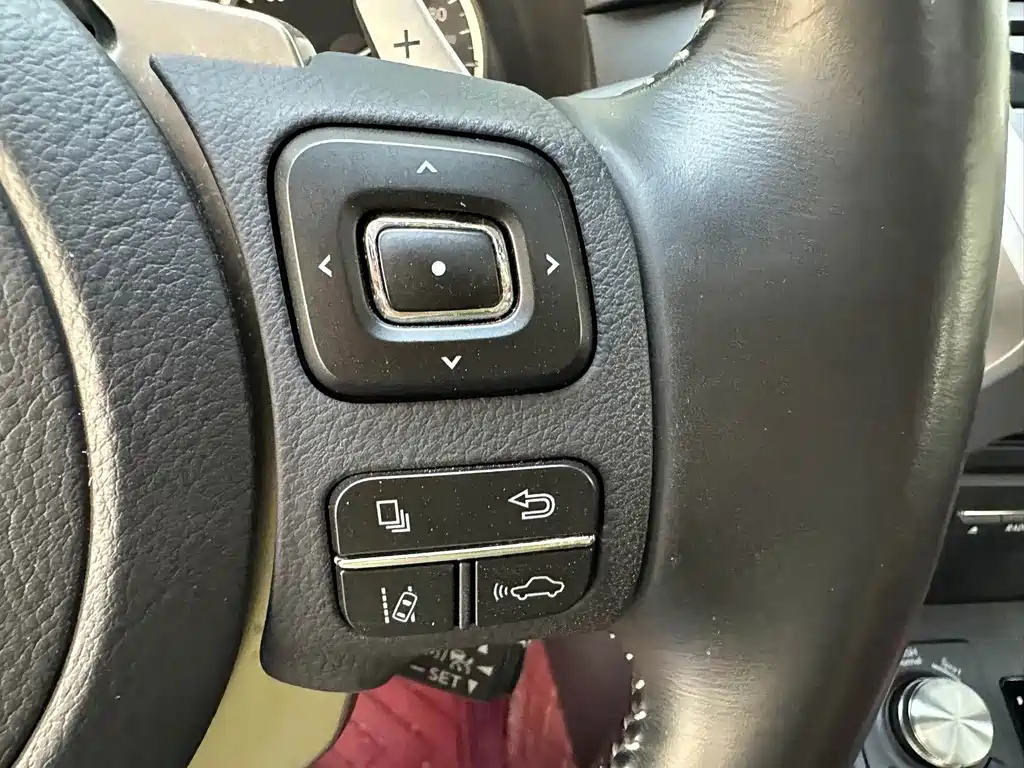 Lexus NX — миниатюра 38