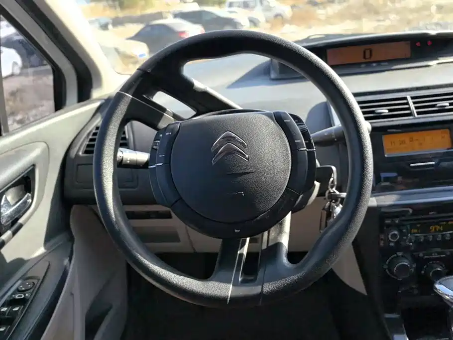 Citroen C-Quatre — миниатюра 15