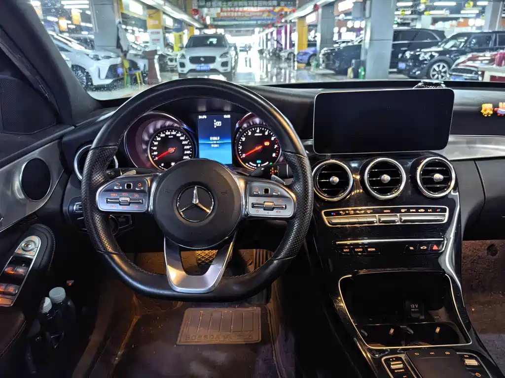 Mercedes-Benz C-Class — миниатюра 6