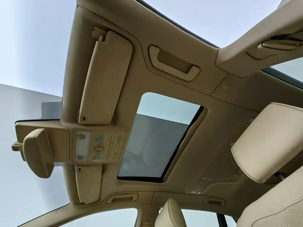 Volkswagen Phaeton — миниатюра 14