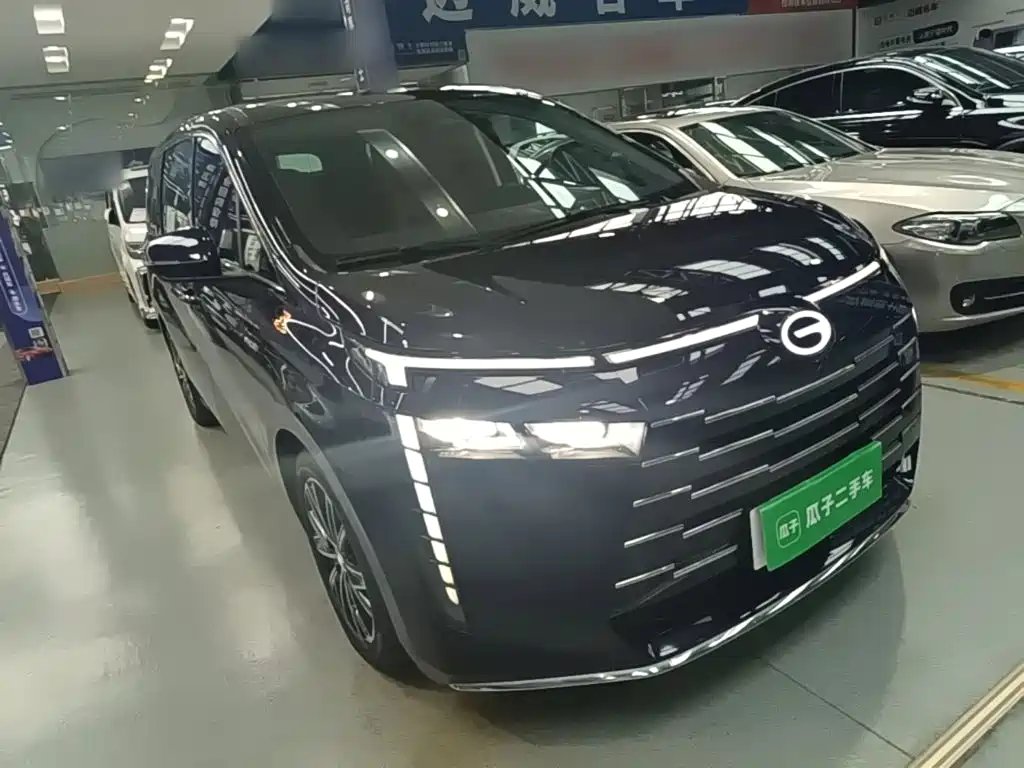 GAC Motor Trumpchi E8 PHEV — миниатюра 4