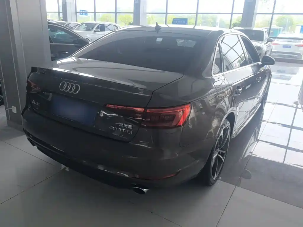 Audi A4L — миниатюра 7