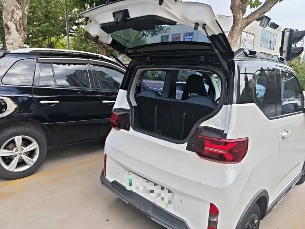 Wuling MINIEV — миниатюра 19