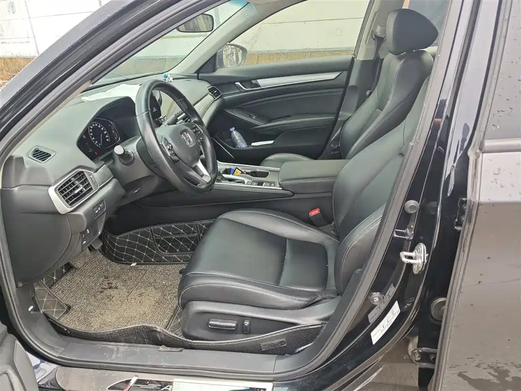 Honda Accord — миниатюра 6