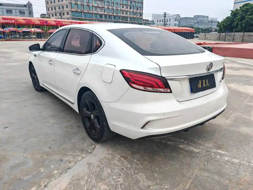 MG MG6 — миниатюра 9