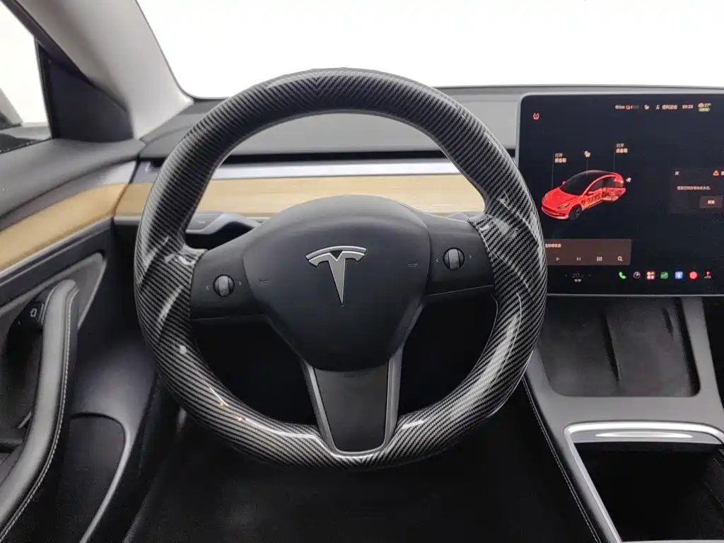 Tesla Model 3 — миниатюра 11