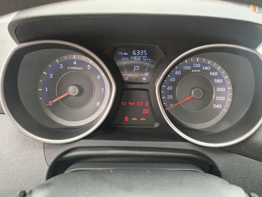 Hyundai Elantra Langdong — миниатюра 14