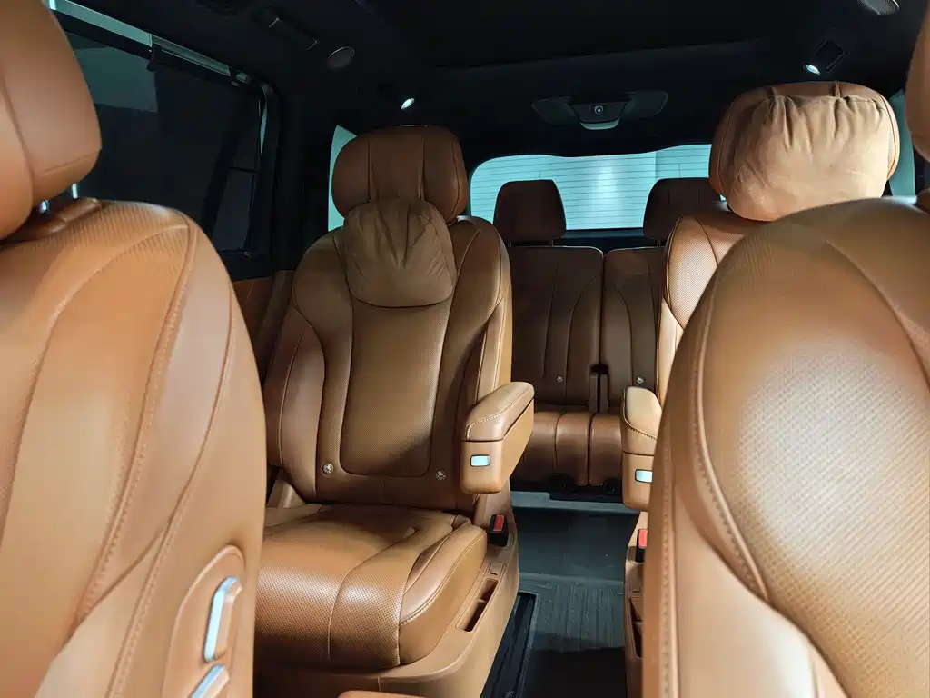 AITO ASK THE WORLD M9