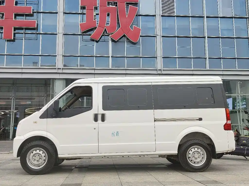 DFSK EC36 — миниатюра 5