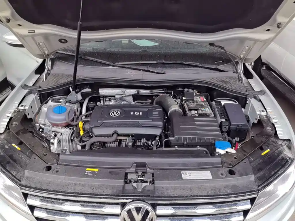 Volkswagen Tiguan L — миниатюра 20