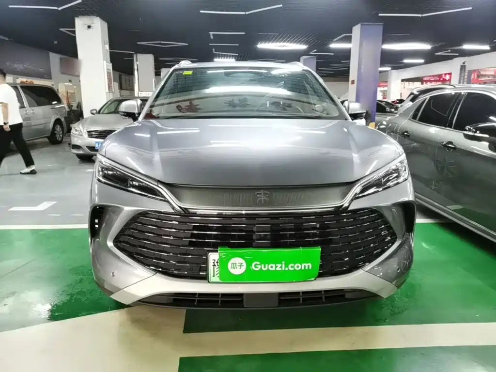 BYD L DM-i — миниатюра 3