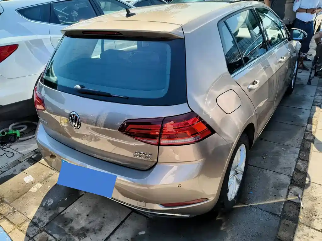 Volkswagen Golf — миниатюра 5