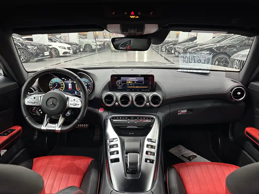 MERCEDES-BENZ AMG GT