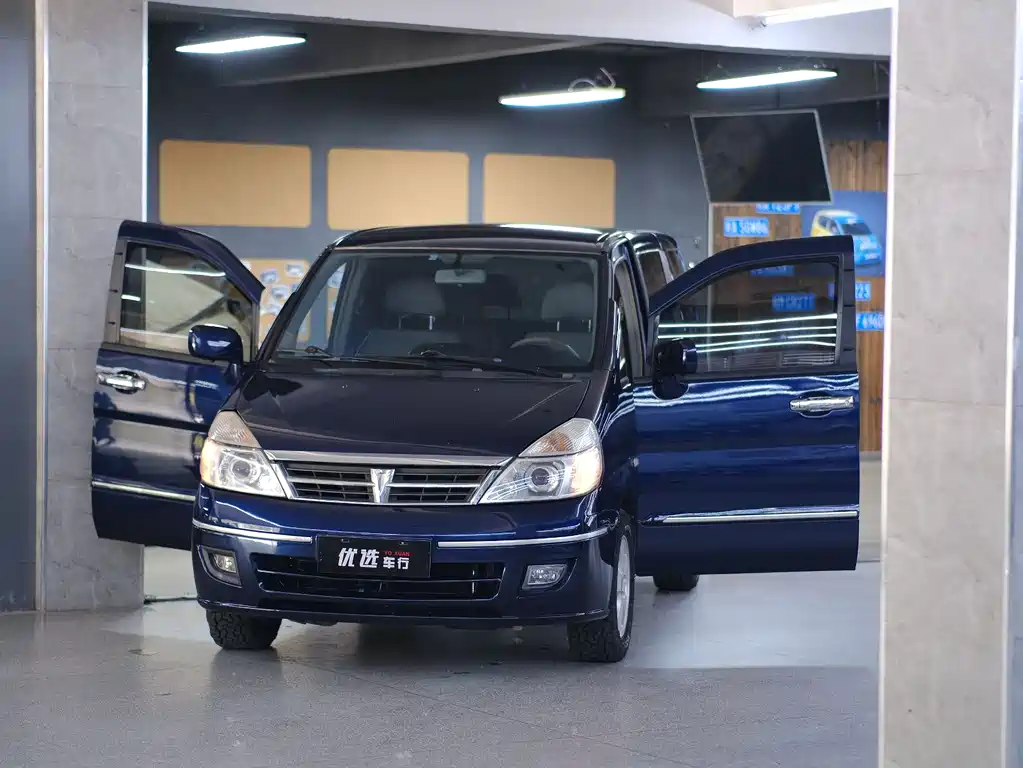 Dongfeng Yuxuan 2008