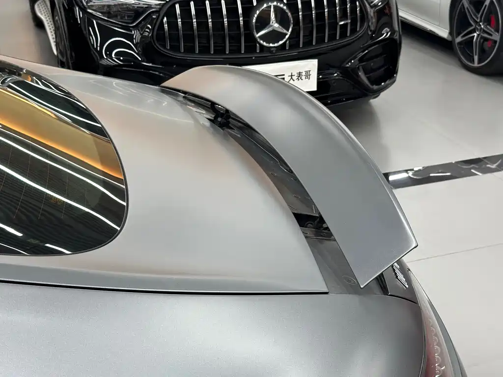 MERCEDES-BENZ AMG GT