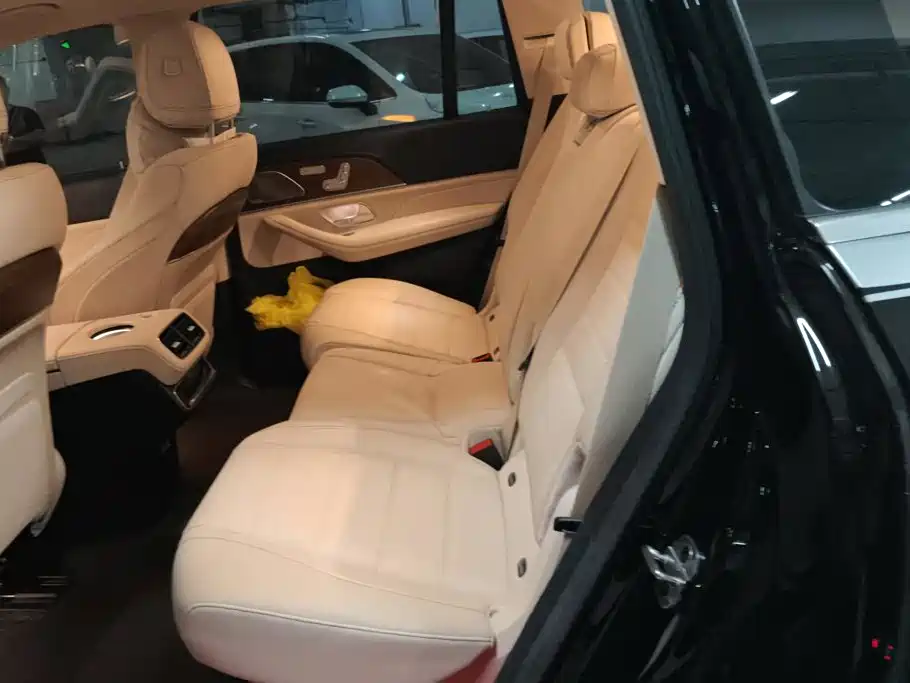 Mercedes-Benz GLS — миниатюра 11