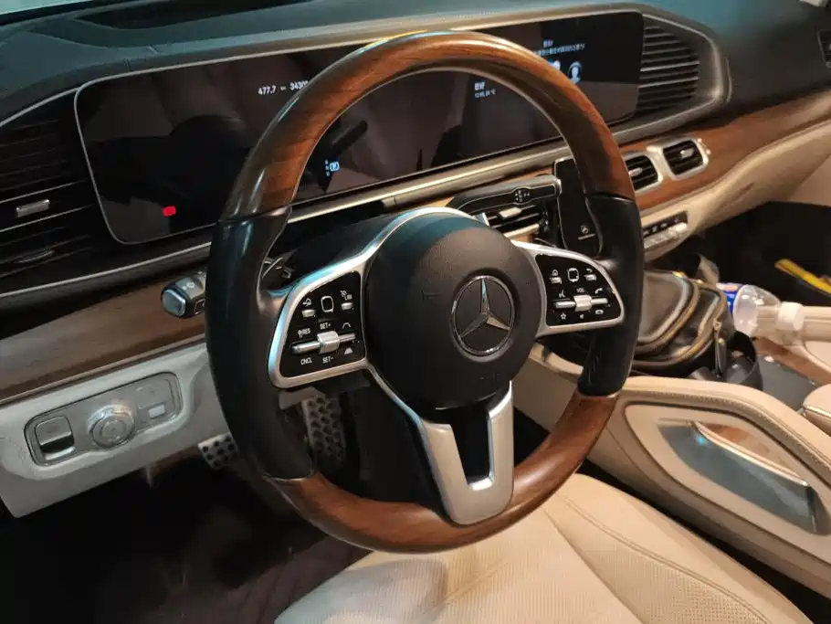 Mercedes-Benz GLS — миниатюра 15