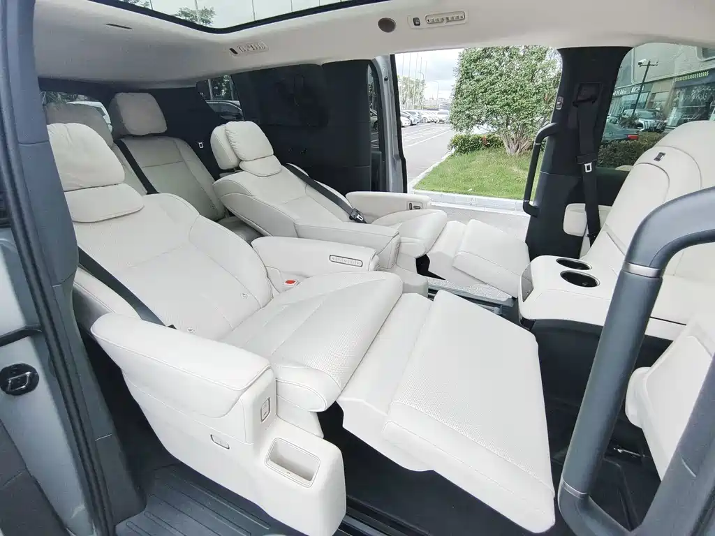 Li Auto Li MEGA — миниатюра 11