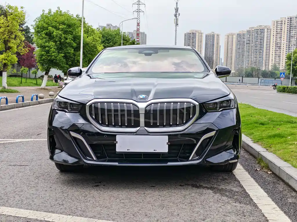 BMW 5 Series 5 2025 530Li xDrive M Sport