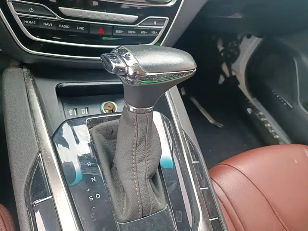 BAIC Senova D50 — миниатюра 14