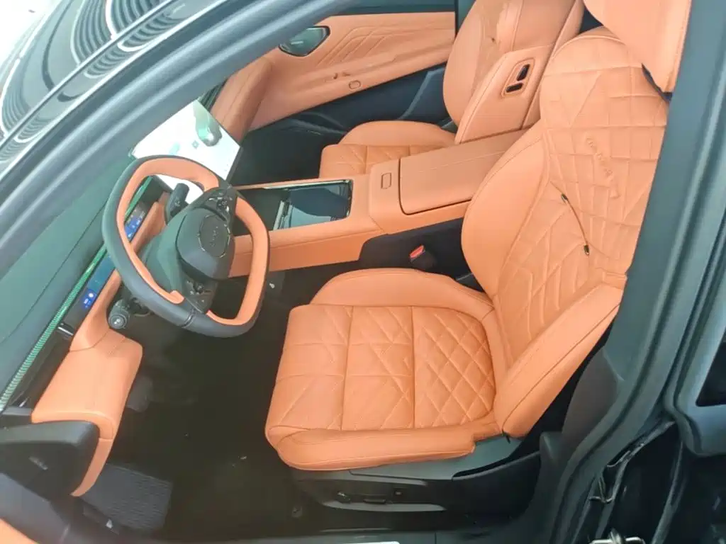 Lynk & Co 10 — миниатюра 15