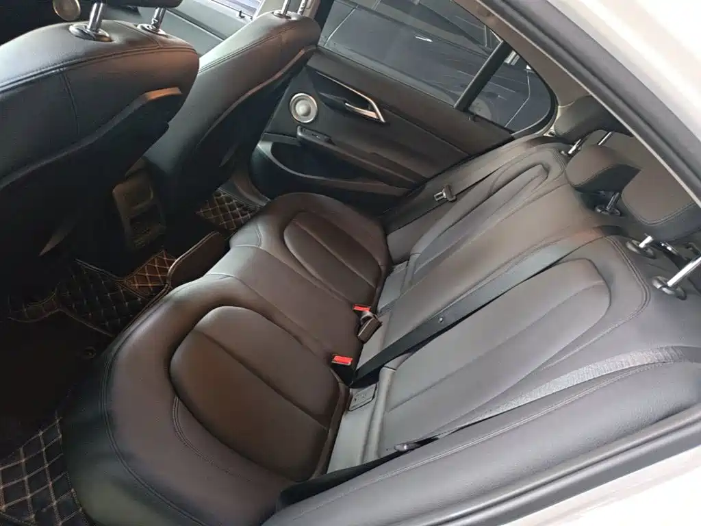 BMW 1 Series — миниатюра 17