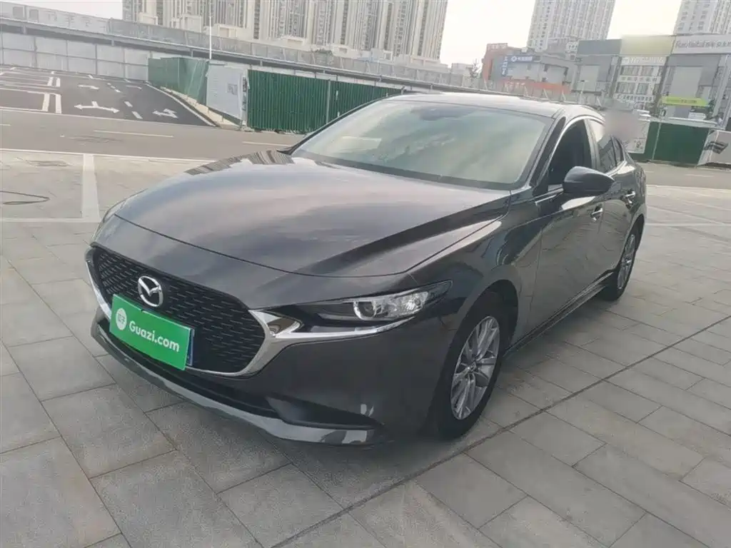 Mazda 3 Axela 2022