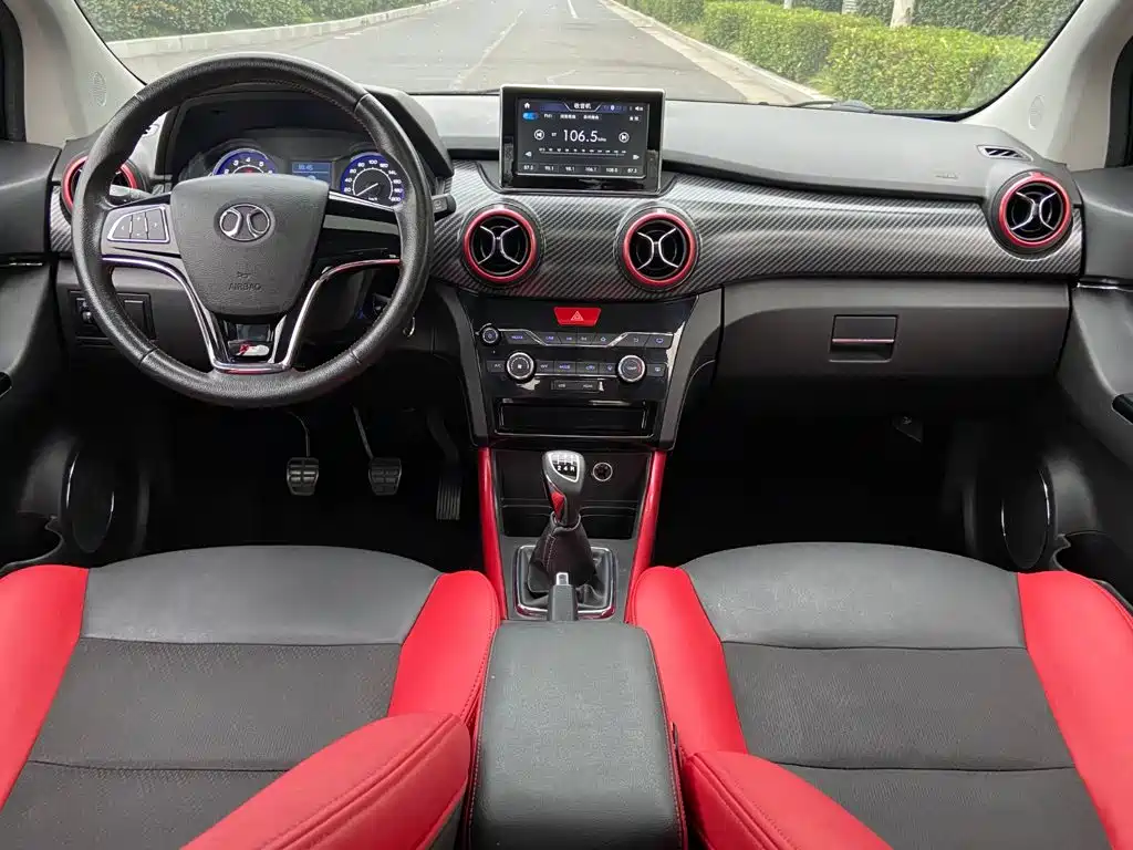 BAIC Senova X25 — миниатюра 10