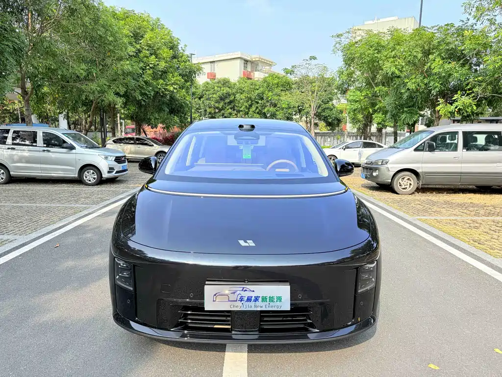 Li Auto Li i8 — миниатюра 2