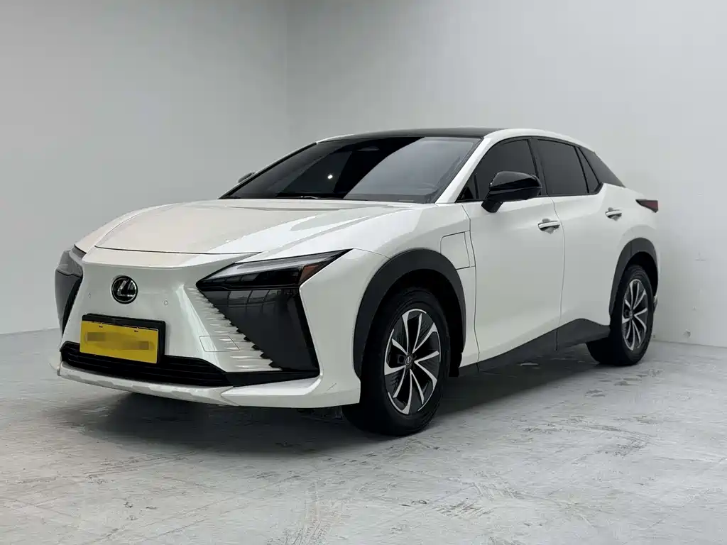 Lexus RZ 2023