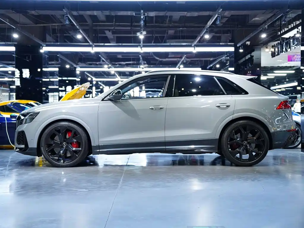 Audi RS Q8 — миниатюра 21