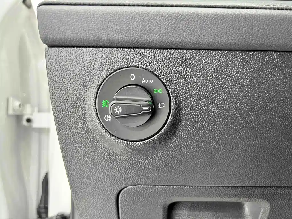Volkswagen Tharu — миниатюра 10