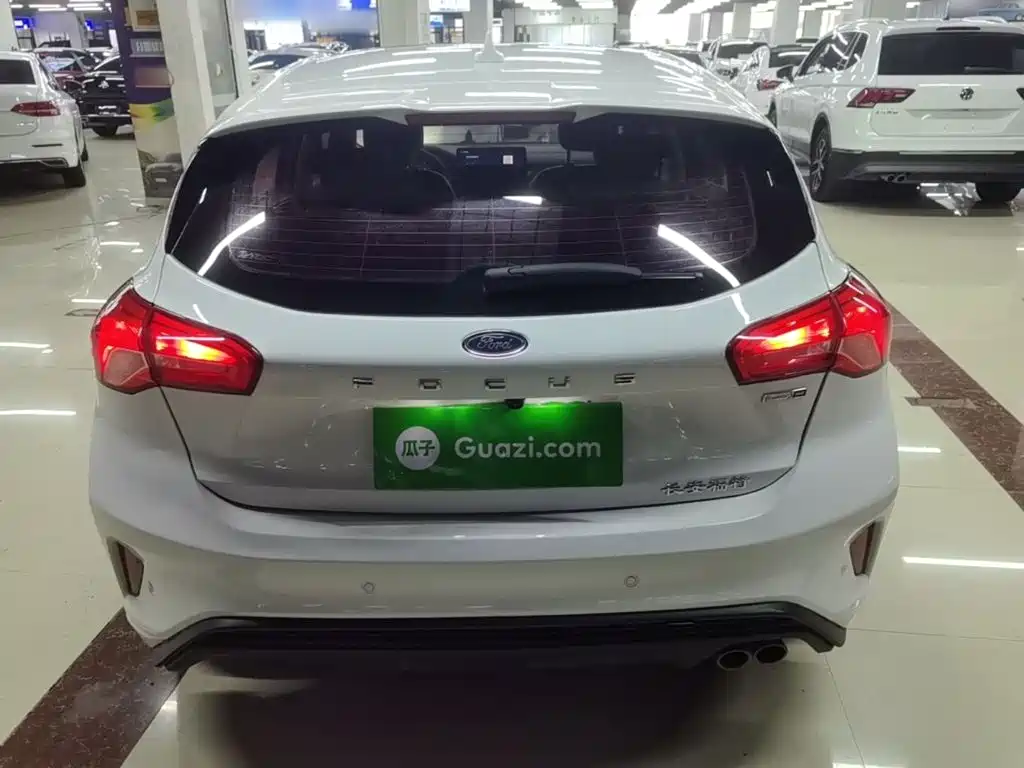 Ford Focus — миниатюра 6