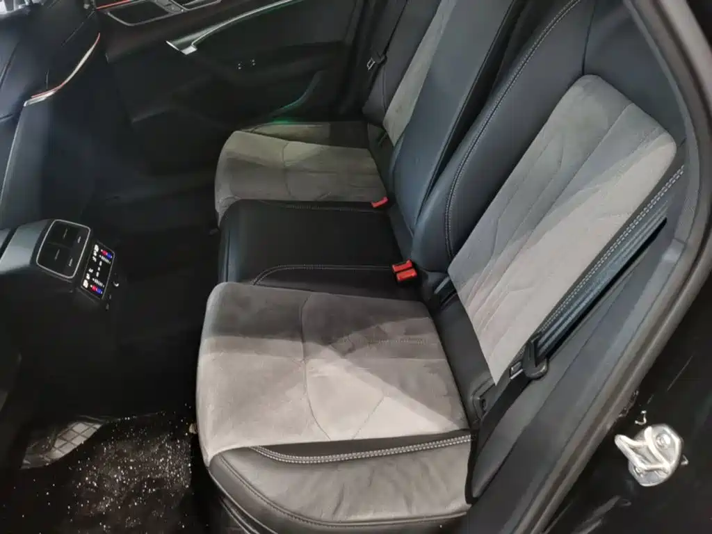 Audi A6L — миниатюра 22