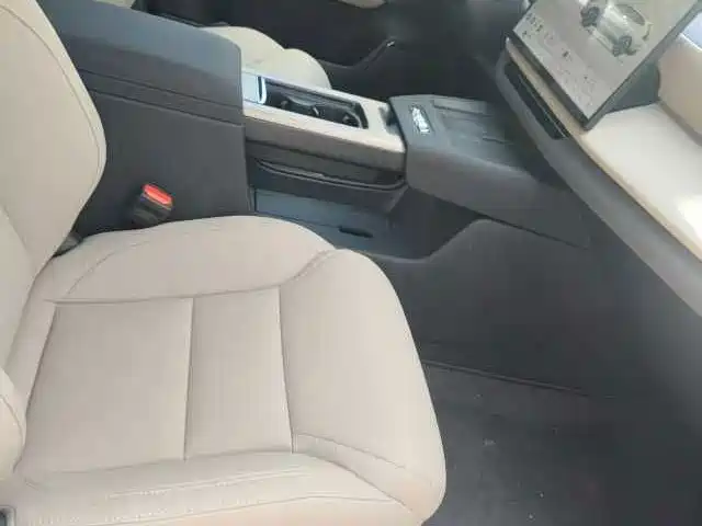 Volvo XC70 PHEV — миниатюра 6