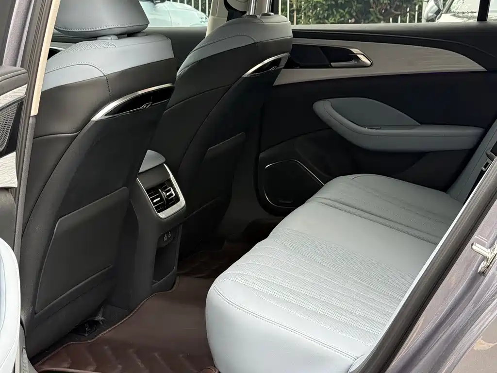 Hongqi Hongqi H5 PHEV — миниатюра 11