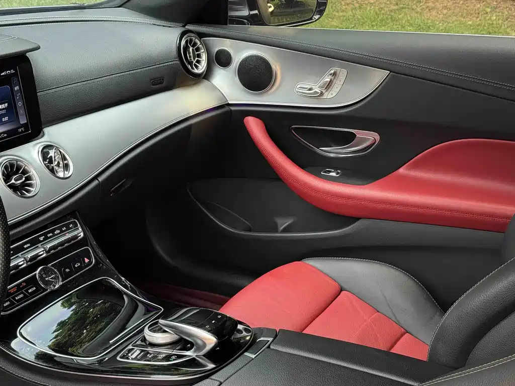 Mercedes-Benz E-Class (Import) — миниатюра 2