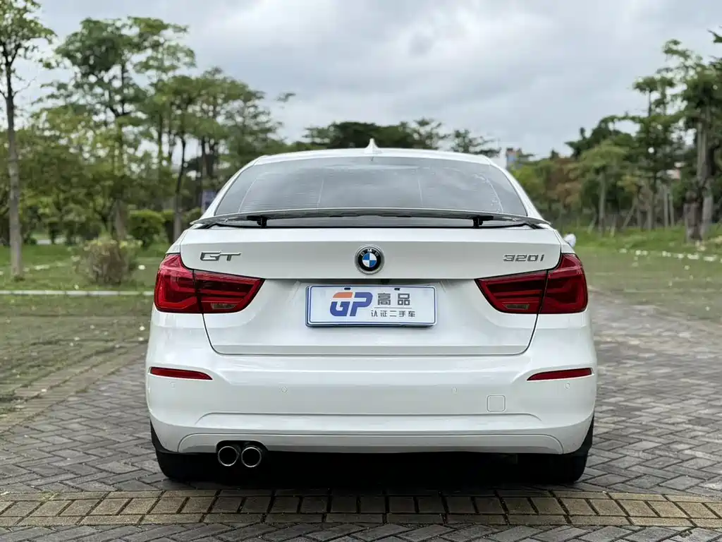 BMW 3 Series GT 3 GT 2019 320i M Sport