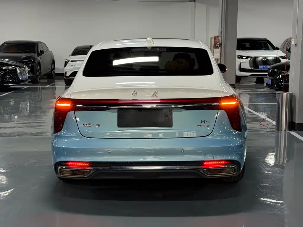 Hongqi Hongqi H5 — миниатюра 12