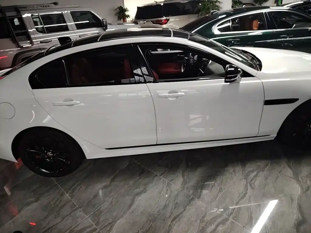 Jaguar XEL 2024 2.0T 250PS R-DYNAMIC S Sport