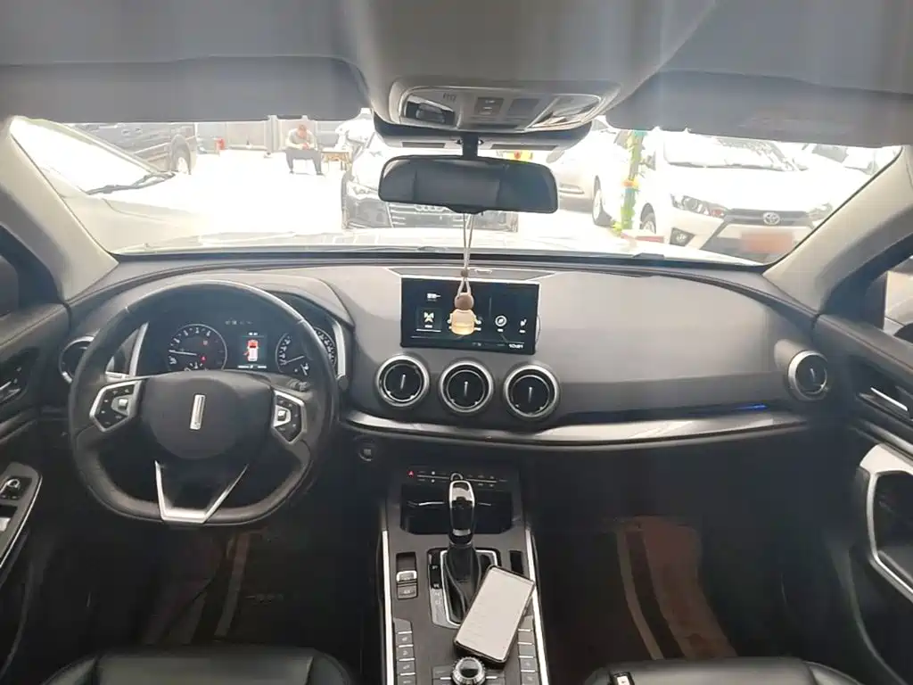 Wey Wey VV5 — миниатюра 10