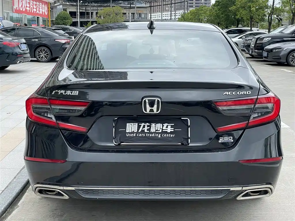 Honda Accord — миниатюра 8