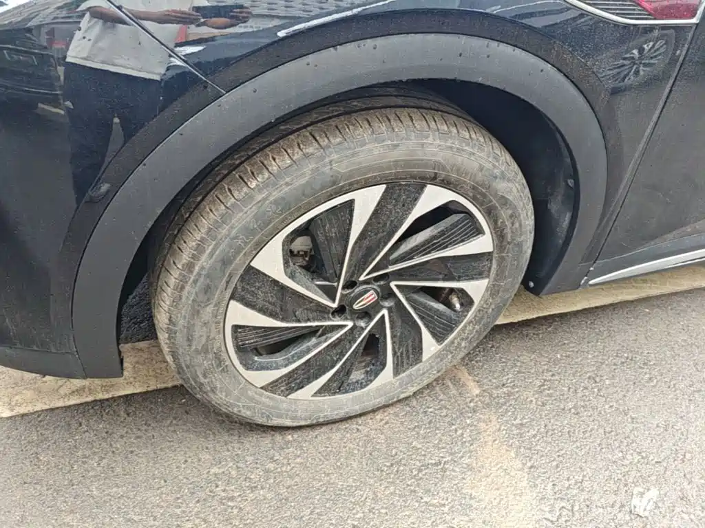 Hongqi Hongqi HS7 PHEV — миниатюра 23