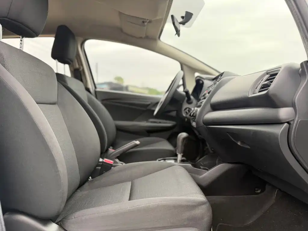 Honda Fit — миниатюра 14